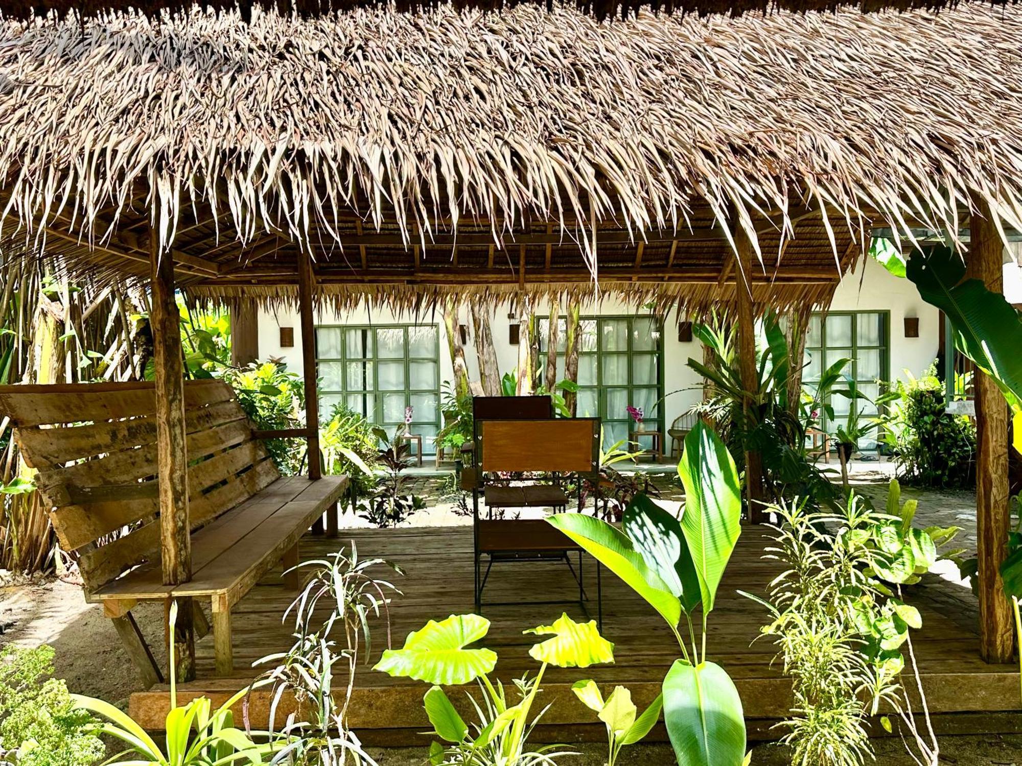 Alpas Siargao * General Luna (Surigao del Norte)